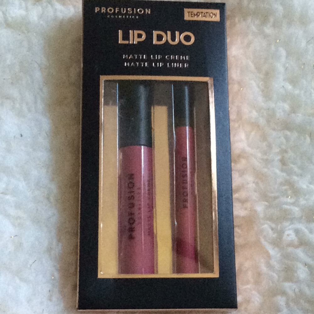 ☀️ $3 ☀️ Profusion Lip Duo